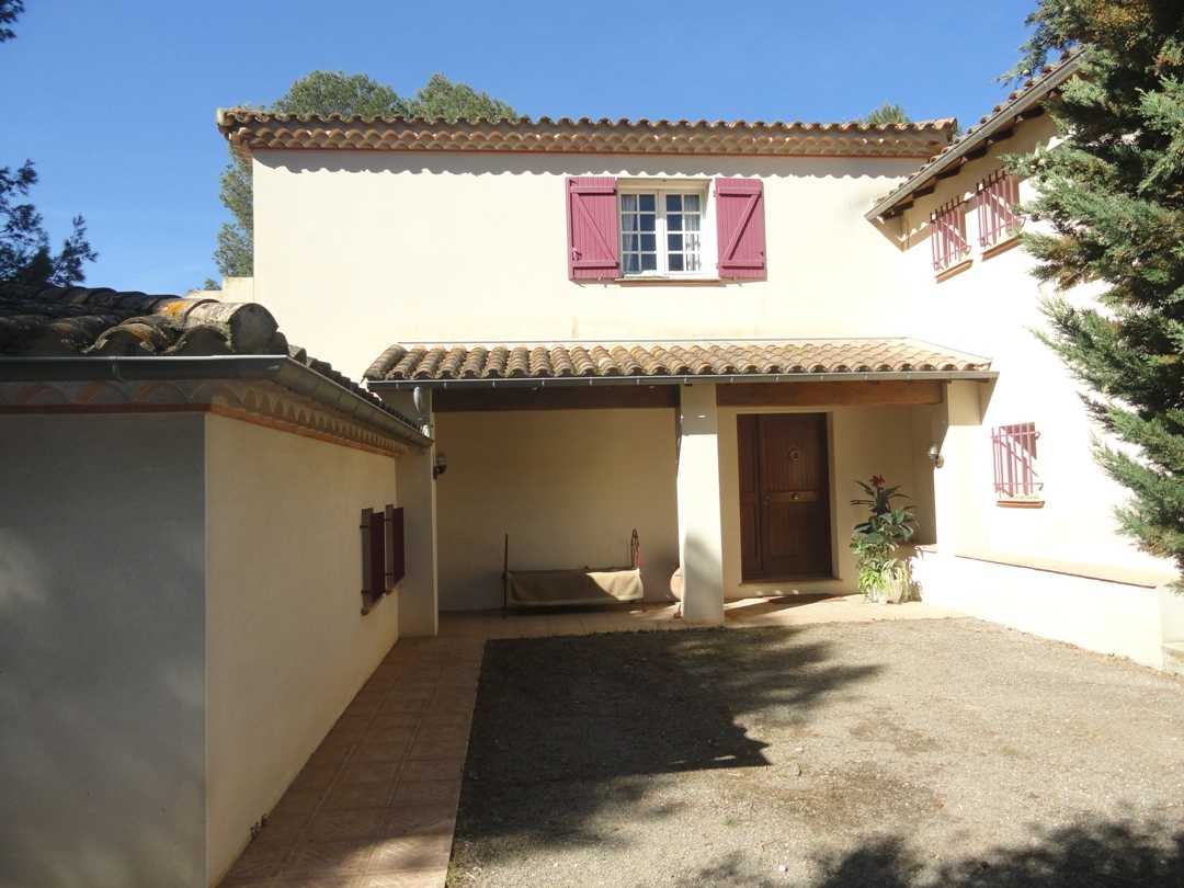 Magnificent Equestrian Property on 40 Hectares of Land For sale in