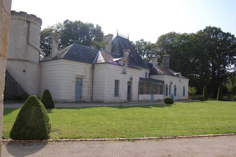 Castles, Chateaux & Estates for Sale in France