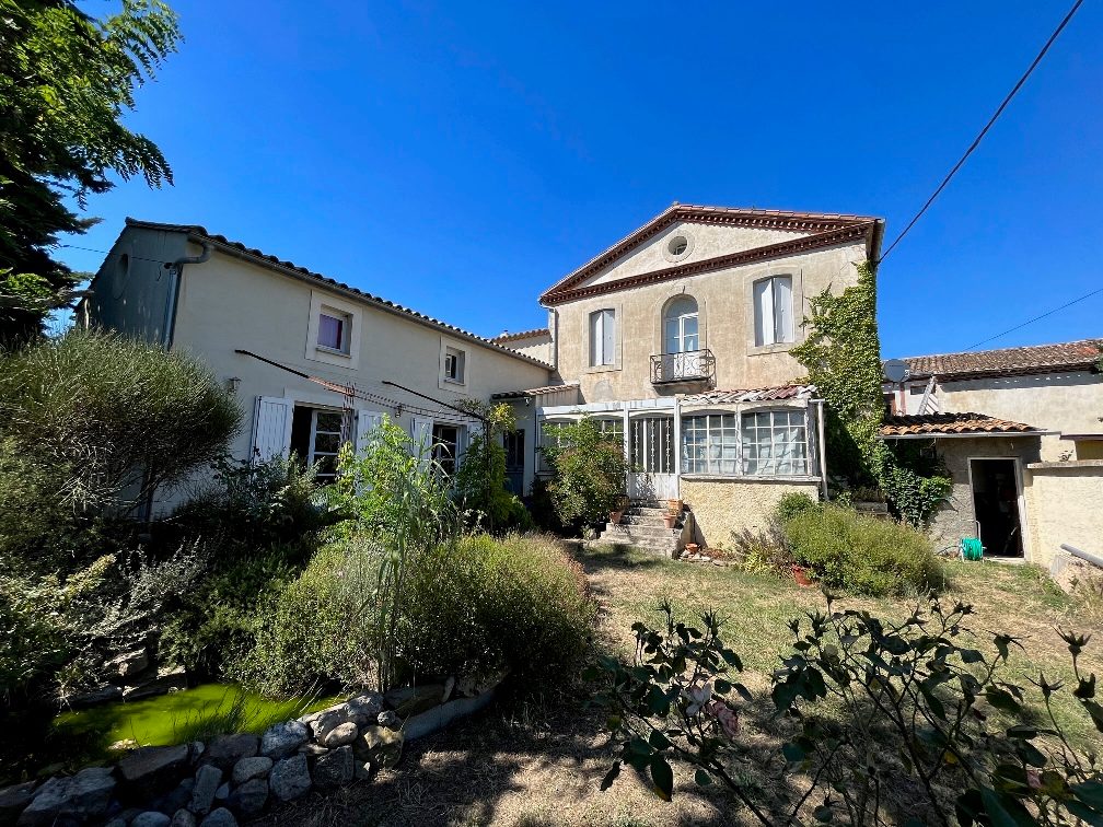 stone-houses-country-homes-for-sale-in-france