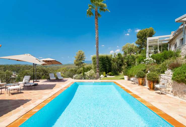 Properties and Villas for Sale in the Alpes Maritimes