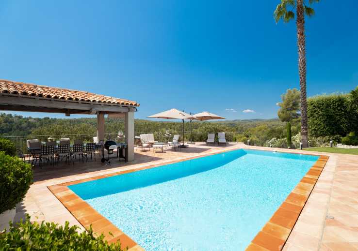 Properties and Villas for Sale in the Alpes Maritimes